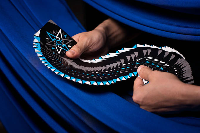 Cardistry Fanning Playing Cards